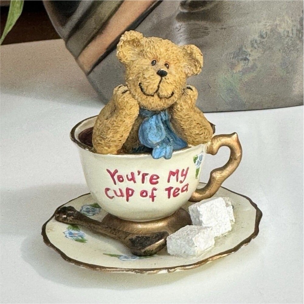 TBC Pekoe Teabearie Ceramic Bear Figurine with Saucer Food & Drink Theme 2003